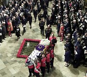 Karalienės Elizabeth, Elizabeth II motinos, laidotuvių 2002 m. akimirka