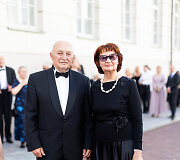 Vakaro svečiai