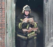 Rusijoje i&scaron; gaisro gelbėjami par&scaron;iukai