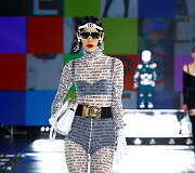 &bdquo;Dolce & Gabbana&ldquo; 2021&ndash;2022 m. rudens ir žiemos kolekcijos modelis
