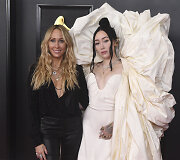 Tish Cyrus ir Noah Cyrus