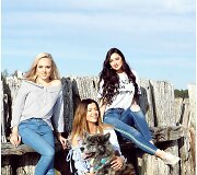 Grupės &bdquo;Queens of Roses&ldquo; narės
