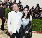 Elonas Muskas ir Grimes
