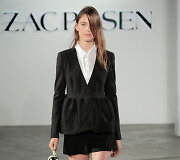 &bdquo;ZAC Zac Posen&ldquo; 2016 m. pavasario-vasaros kolekcijos modelis