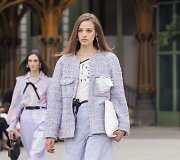 &bdquo;Chanel Cruise 2020&ldquo; kolekcijos modelis
