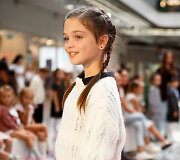 &bdquo;Vilnius Outlet&ldquo; ir modelių mokykla &bdquo;CatWalk&ldquo; surengė stilingą &bdquo;Back To School&ldquo; mados &scaron;ventę.