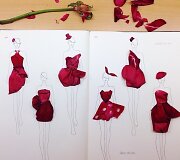 Grace Ciao kurta iliustracija i&scaron; tikrų gėlių žiedų