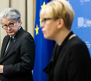 Thierry Bretonas, Ingrida &Scaron;imonytė
