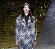 &bdquo;Miu Miu&ldquo; 2016 m. pavasario-vasaros kolekcija