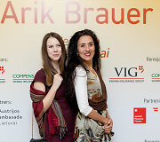 Gitaristė Danguolė Lingytė ir Ariko Brauerio dukra Timna Brauer