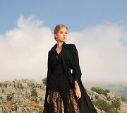 &bdquo;Elie Saab&ldquo; 2021 m. pavasario ir vasaros kolekcijos modelis