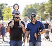 Sausakim&scaron;a Palanga: &scaron;e&scaron;tadienio vakaras Basanavičiaus gatvėje