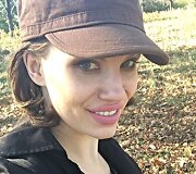 Angelinos Jolie antrininkė Melissa Baizen