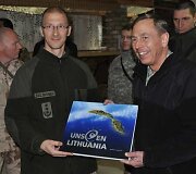 ISAF vado apsilankymas lietuvių stovykloje
