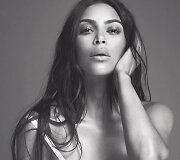 Kim Kardashian kvepalų &bdquo;Crystal Gardenia&ldquo; reklaminė fotosesija