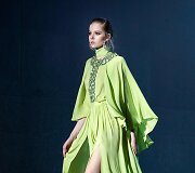 &bdquo;Elie Saab&ldquo; 2021&ndash;2022 m. rudens ir žiemos kolekcijos modelis