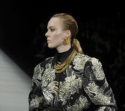 &bdquo;Alberta Ferreti&ldquo; 2020&ndash;2021 m. rudens ir žiemos kolekcijos modelis