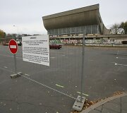 Visus darbus stebi žydų bendruomenės atstovai.