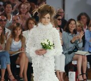&bdquo;Chanel&ldquo; 2005&ndash;2006 m. rudens-žiemos kolekcijos vestuvinė suknelė