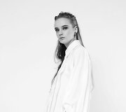 &Scaron;ventinės Dianos Pauk&scaron;tytės fotosesijos nuotrauka