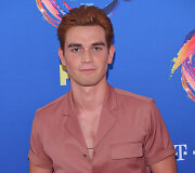 KJ Apa