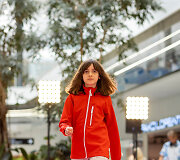 &bdquo;Vilnius Outlet prekybos centro podiumu žengė ne tik jaunieji modeliai, bet ir jų mamos!&ldquo;