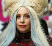 Lady Gaga &scaron;venčia 28-ąjį gimtadienį