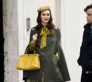 Leighton Meester &bdquo;Gossip Girl&ldquo; filmavimo aik&scaron;telėje (2011 m.)
