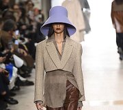 &bdquo;Nina Ricci&ldquo;  2020&ndash;2021 m. rudens ir žiemos kolekcijos modelis