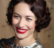 Olga Kurylenko &scaron;venčia 34-ąjį gimtadienį