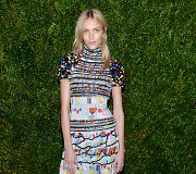 Modelis Anja Rubik