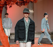 &bdquo;Ermenegildo Zegna&ldquo; 2018 m. pavasario-vasaros kolekcijos modelis 