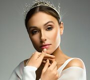 Agnės Deveikytės 2021 m. vestuvinių suknelių kolekcijos modelis 