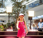 &bdquo;Vilnius Outlet prekybos centro podiumu žengė ne tik jaunieji modeliai, bet ir jų mamos!&ldquo;