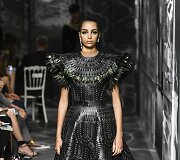 &bdquo;Christian Dior&ldquo; 2019&ndash;2020 m. rudens ir žiemos auk&scaron;tosios mados kolekcijos modelis