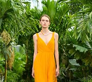 &bdquo;Jason Wu&ldquo; 2021 m. pavasario ir vasaros kolekcijos modelis