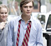 Edas Westwickas &bdquo;Gossip Girl&ldquo; filmavimo aik&scaron;telėje (2008 m.)