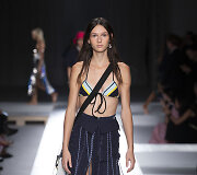 &bdquo;Sportmax&ldquo; 2019 m. pavasario ir vasaros kolekcijos modelis