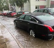 Baloje užklimpęs Žilvimo Žvagulio &bdquo;Jaguar&ldquo; automobilis