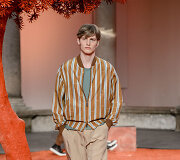 &bdquo;Ermenegildo Zegna&ldquo; 2018 m. pavasario-vasaros kolekcijos modelis 