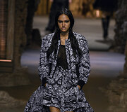 &bdquo;Dior&ldquo; 2023 m. pavasario ir vasaros kolekcijos modelis