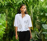 &bdquo;Jason Wu&ldquo; 2021 m. pavasario ir vasaros kolekcijos modelis
