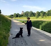 Kalytė Zola su &scaron;eimininke