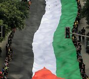 Didžiulė Palestinos vėliava