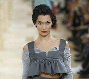 Gražiausia pasaulio moterimi paskelbta Bella Hadid