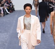 &bdquo;Roberto Cavalli&ldquo; 2019&ndash;2020 m. rudens ir žiemos kolekcijos modelis