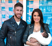 Sergio Ramosas ir Pilar Rubio su sūnumi Marco 