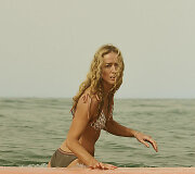 Kolekcijos &bdquo;Love Stories Swimclub X H&M&ldquo; modeliai