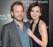 Peteris Sarsgaardas ir Maggie Gyllenhaal 