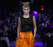 &bdquo;Tom Ford&ldquo; 2020 m. pavasario ir vasaros kolekcijos modelis